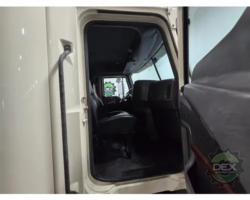 MACK CXU613 Cab