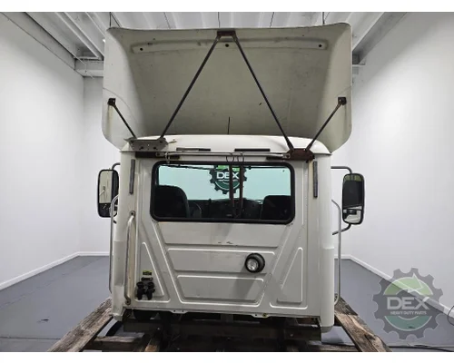 MACK CXU613 Cab