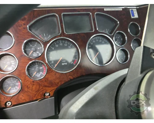 MACK CXU613 Cab