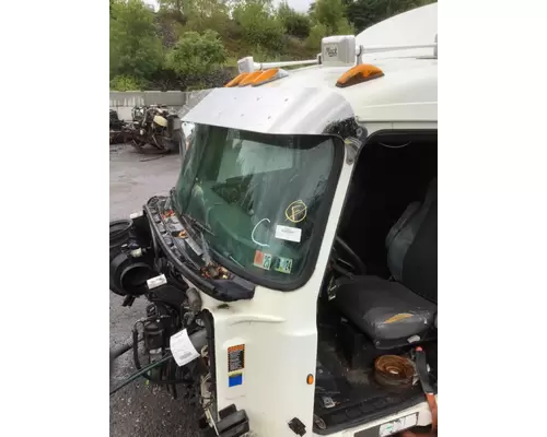 MACK CXU613 Cab