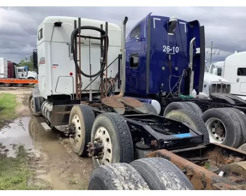 MACK CXU613 Cab