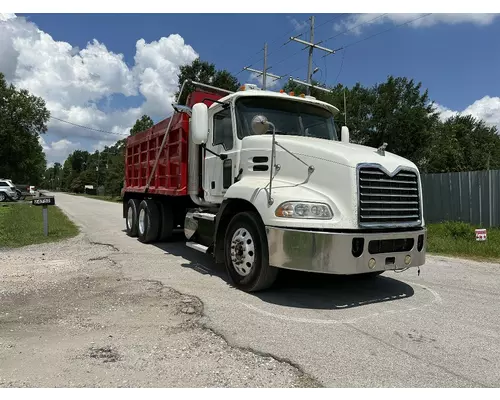 MACK CXU613 Complete Vehicle