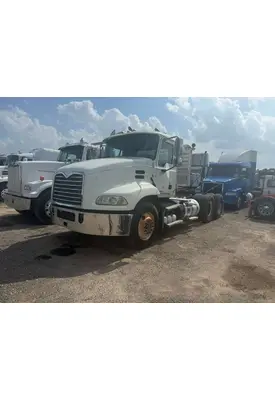MACK CXU613 Complete Vehicle