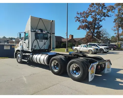 MACK CXU613 Complete Vehicle