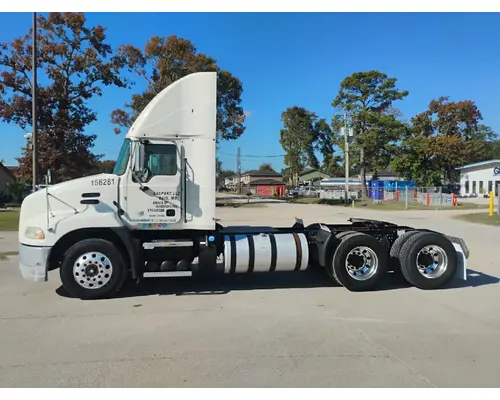 MACK CXU613 Complete Vehicle