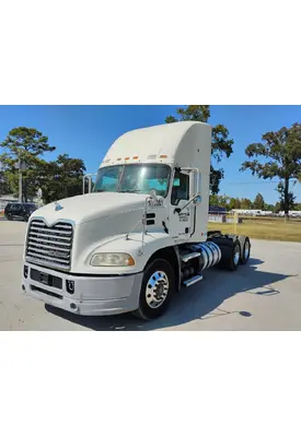 MACK CXU613 Complete Vehicle