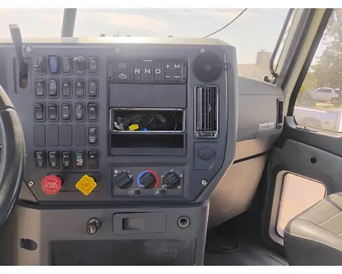 MACK CXU613 Complete Vehicle