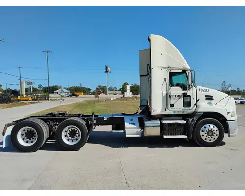 MACK CXU613 Complete Vehicle