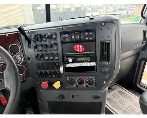 MACK CXU613 Complete Vehicle