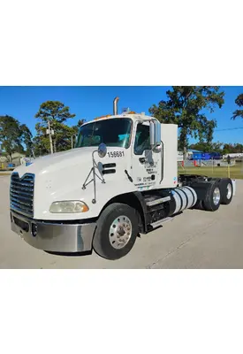 MACK CXU613 Complete Vehicle