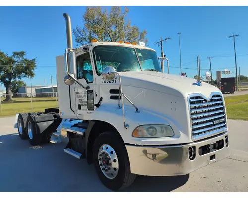 MACK CXU613 Complete Vehicle