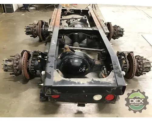 MACK CXU613 Cutoff Assembly (Housings & Suspension Only)