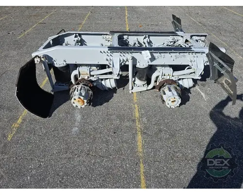 MACK CXU613 Cutoff Assembly (Housings & Suspension Only)