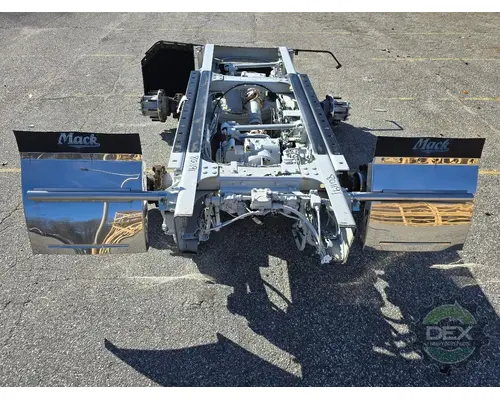 MACK CXU613 Cutoff Assembly (Housings & Suspension Only)
