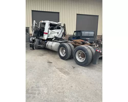 MACK CXU613 Cutoff