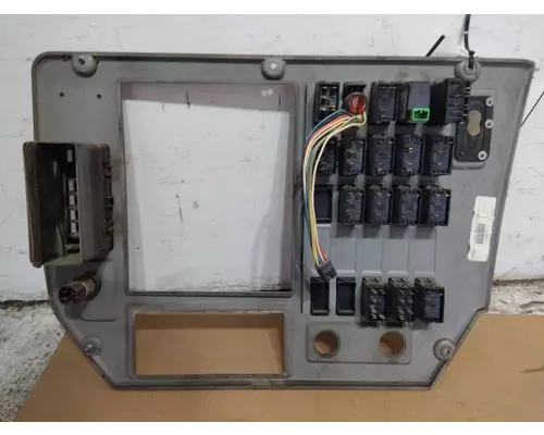 MACK CXU613 DASH PANEL
