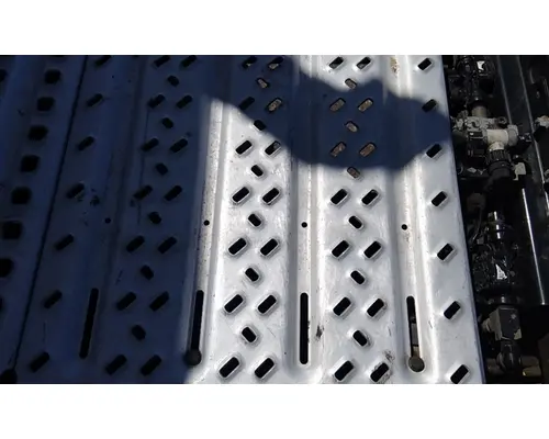 MACK CXU613 DECK (CATWALK) STEP