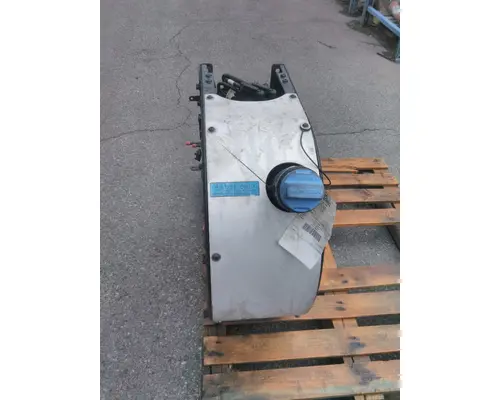 MACK CXU613 DEF TANK