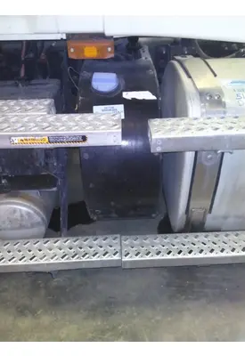 MACK CXU613 DEF TANK