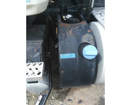 MACK CXU613 DEF TANK