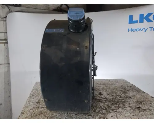 MACK CXU613 DEF TANK