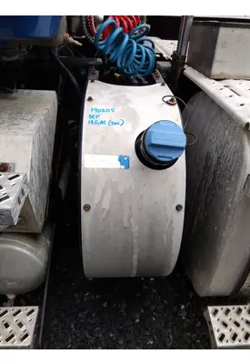 MACK CXU613 DEF TANK