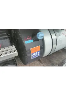 MACK CXU613 DEF TANK