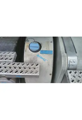 MACK CXU613 DEF TANK
