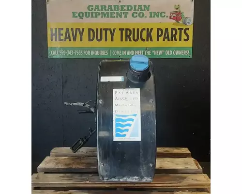 MACK CXU613 DEF Tank