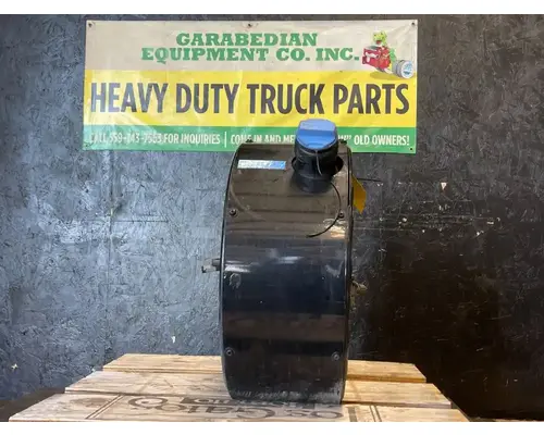 MACK CXU613 DEF Tank