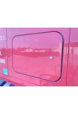 MACK CXU613 DOOR, COMPARTMENT