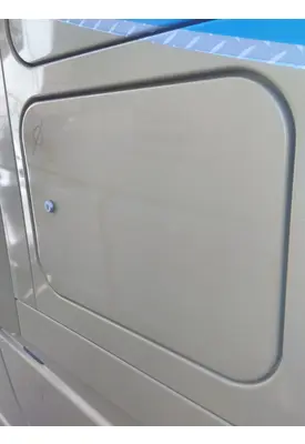 MACK CXU613 DOOR, COMPARTMENT