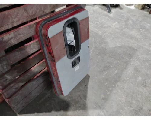 MACK CXU613 DOOR, COMPARTMENT