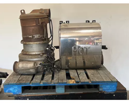 MACK CXU613 DPF (Diesel Particulate Filter)