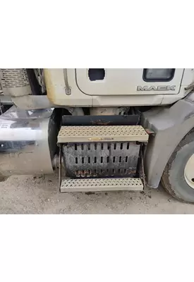 MACK CXU613 DPF (Diesel Particulate Filter)