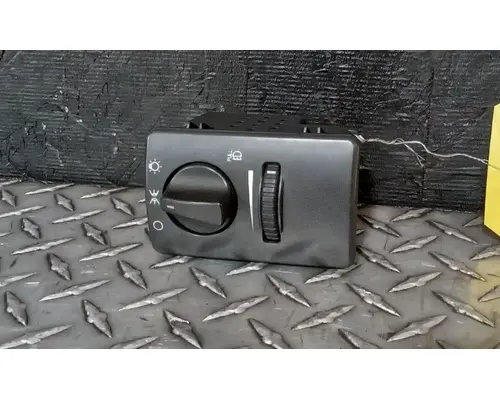 MACK CXU613 DashConsole Switch