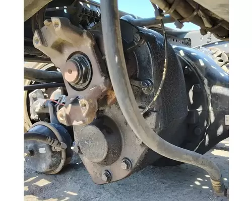 MACK CXU613 Differential (Front)