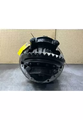 MACK CXU613 Differential (Front)
