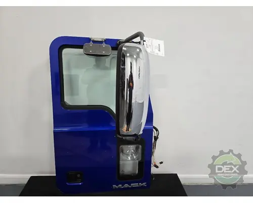 MACK CXU613 Door Assembly, Front