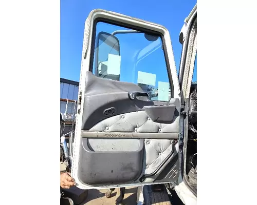 MACK CXU613 Door Assembly, Front