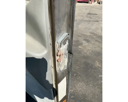 MACK CXU613 Door Assembly, Front