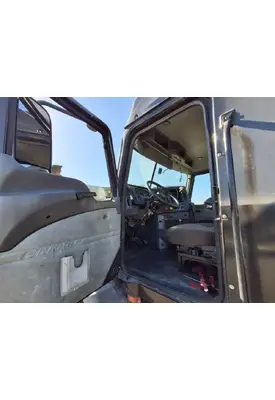 MACK CXU613 Door Assembly, Front