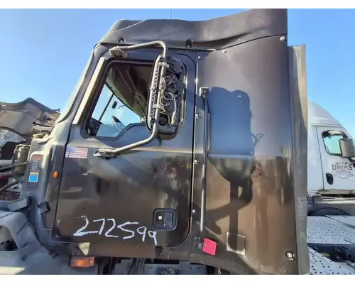 MACK CXU613 Door Assembly, Front