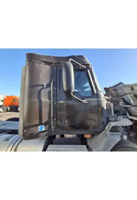 MACK CXU613 Door Assembly, Front