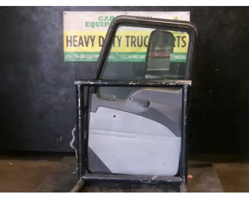 MACK CXU613 Door Assembly, Front