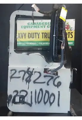 MACK CXU613 Door Assembly, Front