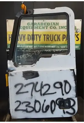 MACK CXU613 Door Assembly, Front