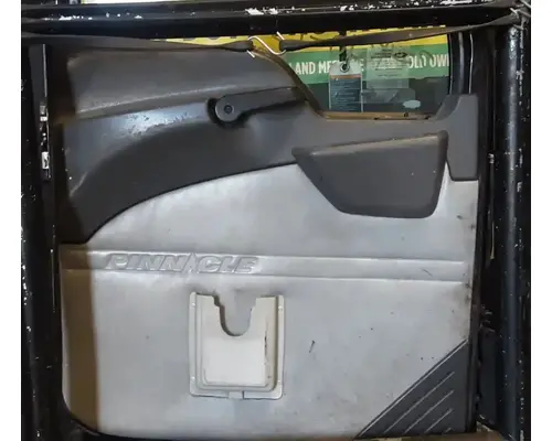 MACK CXU613 Door Assembly, Front