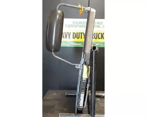 MACK CXU613 Door Assembly, Front