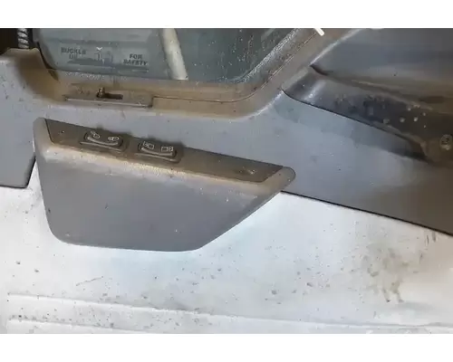 MACK CXU613 Door Assembly, Front